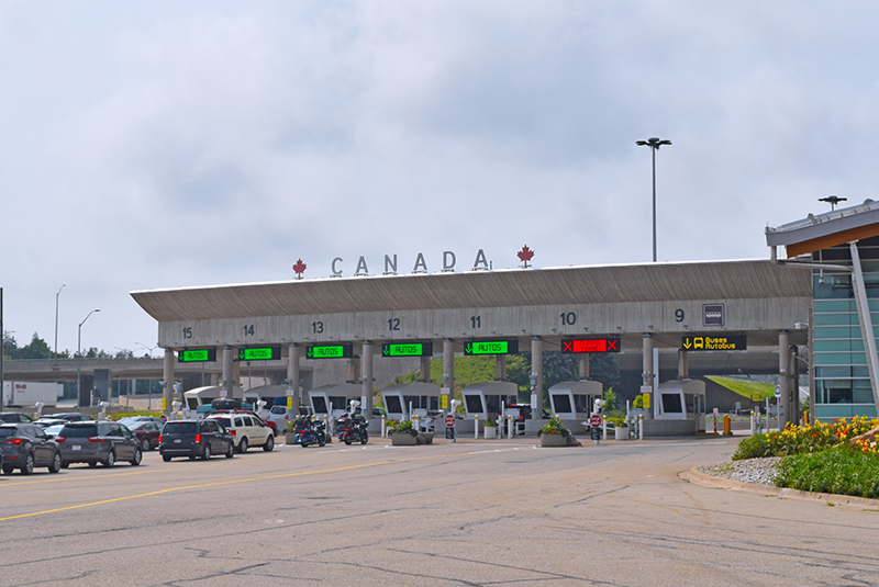 Fort Erie, Ontario / Canada - August 26 2018: Canada Border Services Agency - Peace Bridge Port of Entry
